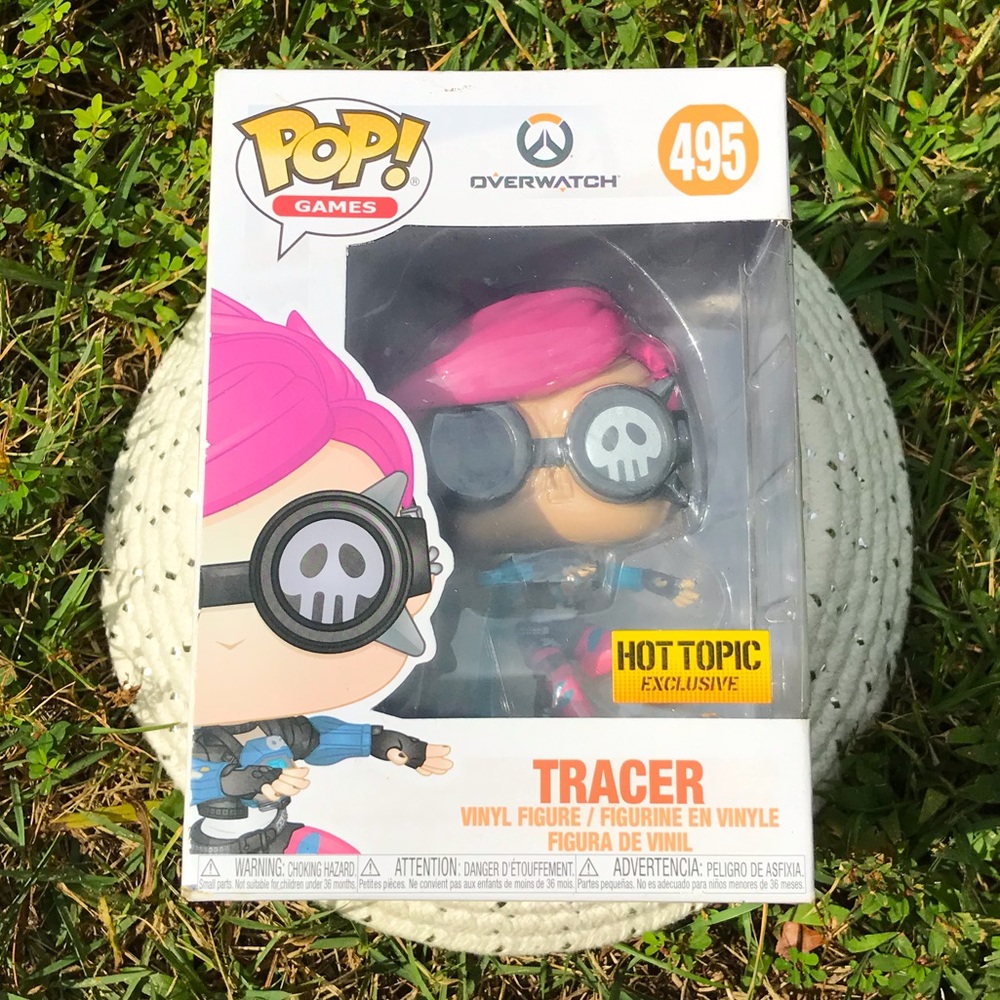 Tracer Overwatch Funko Pop Hot Topic Exclusive